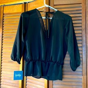 New black top with tags